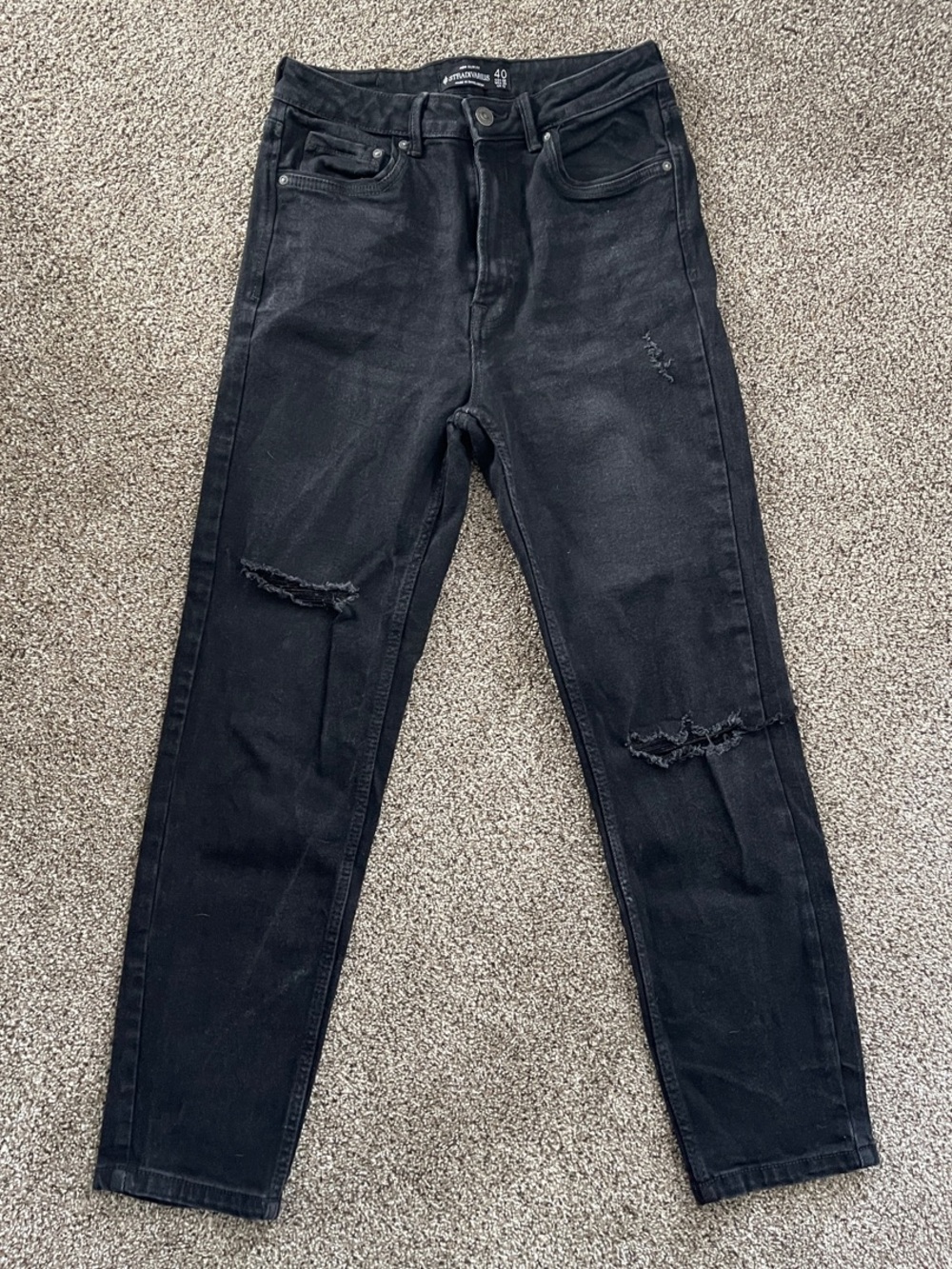 Stradivarius mom slim stretch Black High-Rise Distressed Women’s Jeans size 8